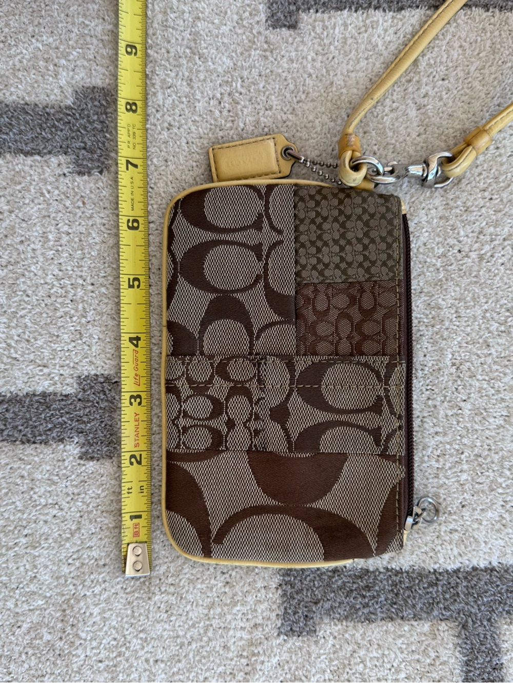 🔥💛 COACH Patchwork Signature Wristlet in Brown and Tan y2k vintage💛🔥
